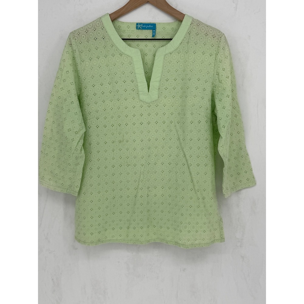 Fresh Produce Eyelet Top Size M Green Cotton V-Neck Coastal Grandma Cottagecore